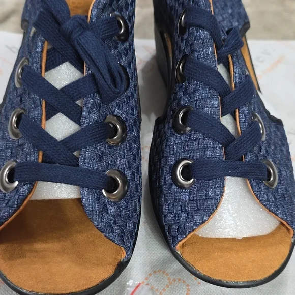 NEW Bernie Mev "Marcelo" Women's Wedge Sandals Lace Up Woven Denim 2 Laces 42/11 - Picture 3 of 11